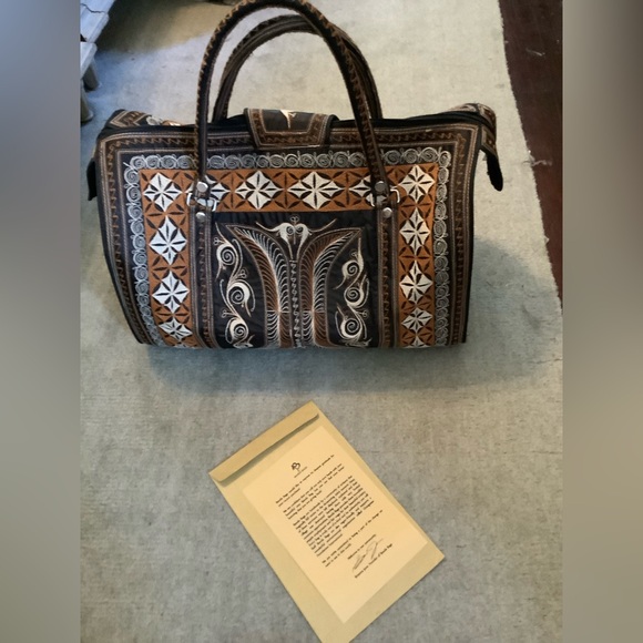 Bandabag Weekender hard to find color. New with certificate. - Picture 2 of 8